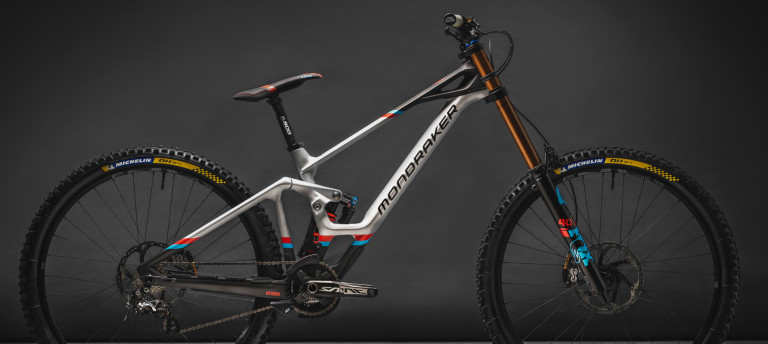 SUMMUM CARBON