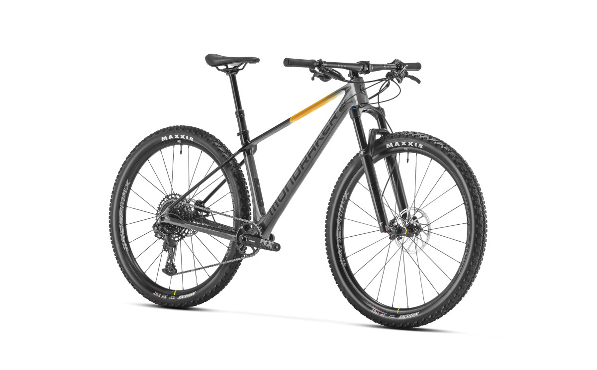 Le CHRONO CARBON DC R