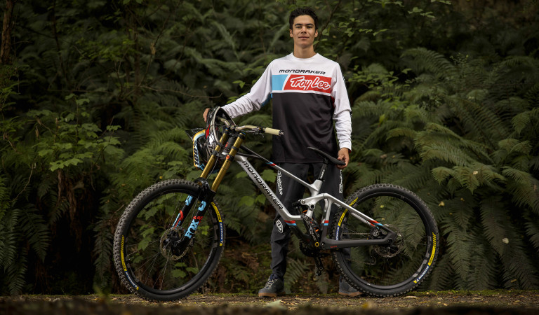 TUHOTO-ARIKI REJOINT MS MONDRAKER