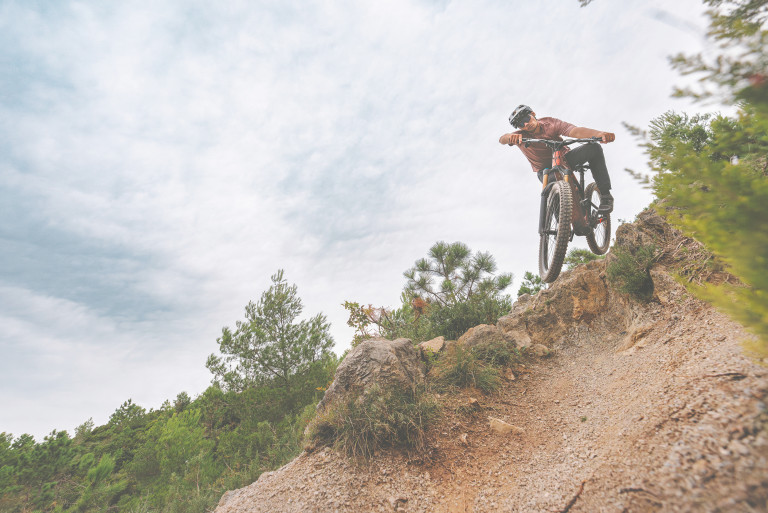 NUEVA GAMA CRAFTY CARBON: 