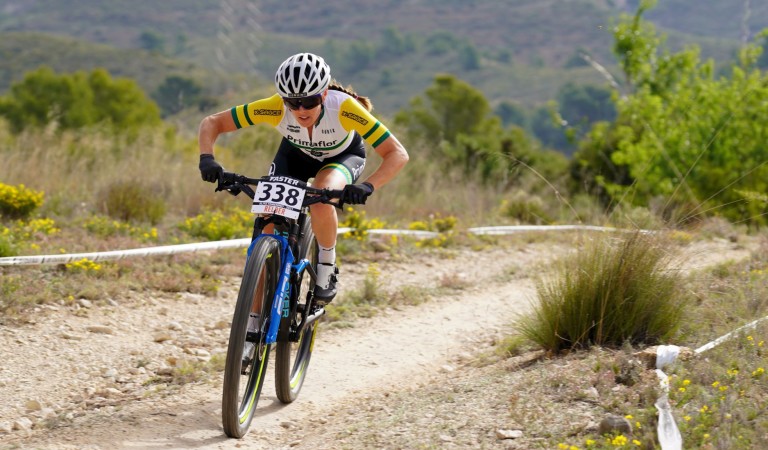 Victory of Bec McConnell in the Superprestigio MTB of Tibi
